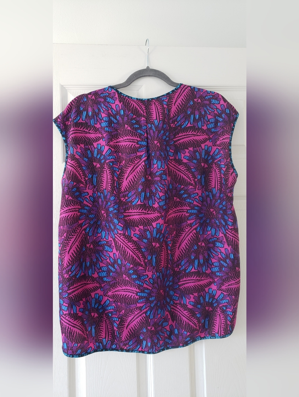 J. Crew Midnight Floral Cocoon Silk Purple and Blue Cap Sleeve Top Size 12 NWT - Picture 8 of 9